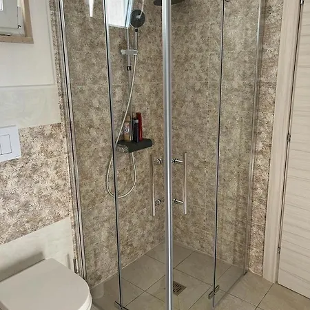 Lägenhet Lara - Mit Einliegerzimmer Mit Wc-dusche *