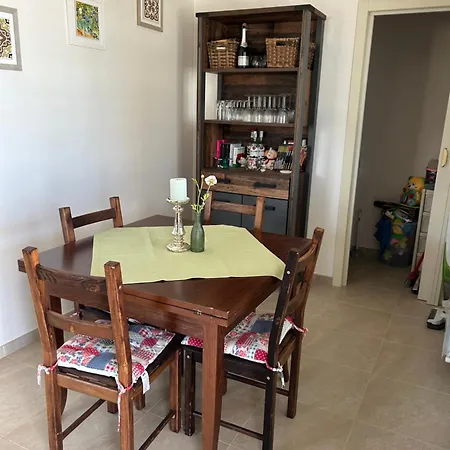 Lara - Mit Separatem Extra Mit Wc Und Dusche Apartmán *