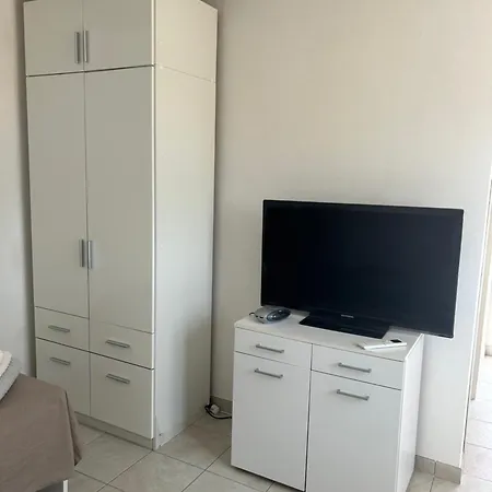 Lara - Mit Separatem Extra Mit Wc Und Dusche *
