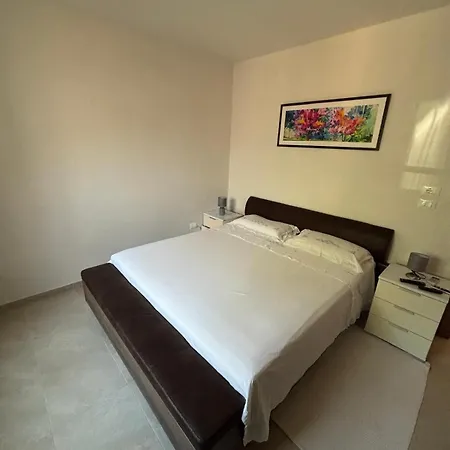 Lara - Mit Einliegerzimmer Mit Wc-dusche سان فيتو دي نورماني
