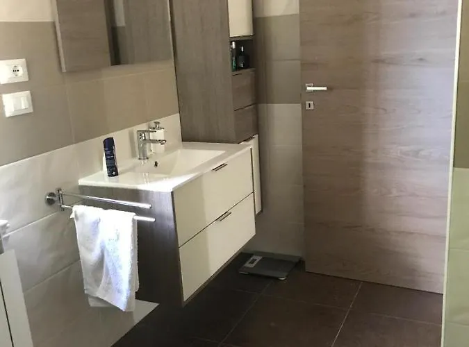Appartement Lara - Mit Separatem Extra Mit Wc Und Dusche *