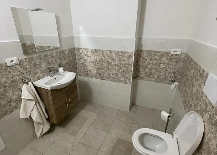 Lara - Mit Separatem Extra Mit Wc Und Dusche